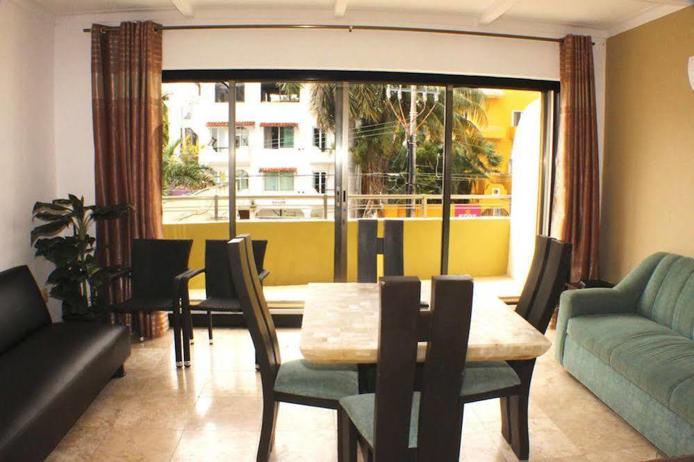 Ocean Plaza Condos Playa del Carmen Esterno foto