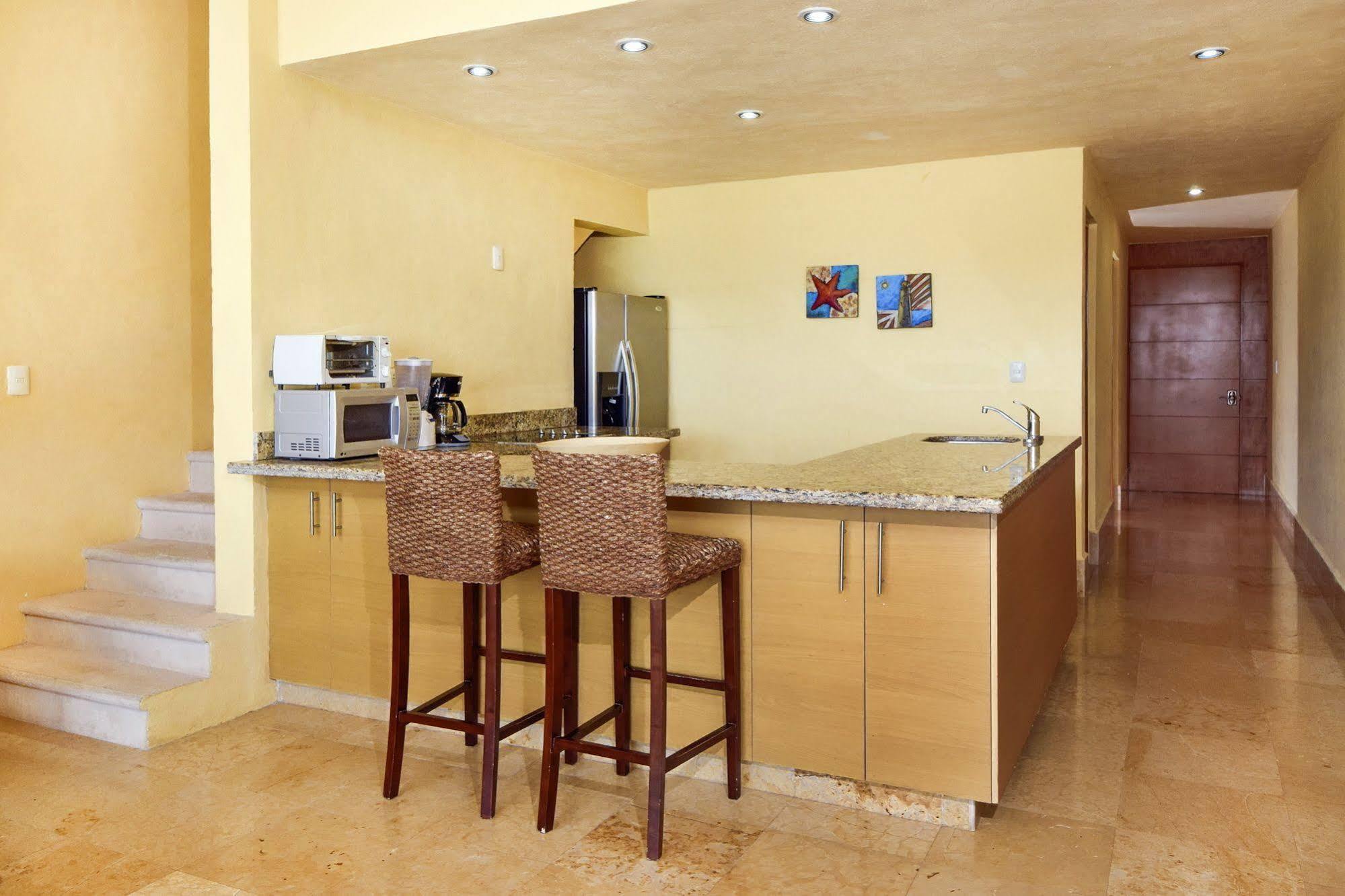 Ocean Plaza Condos Playa del Carmen Esterno foto